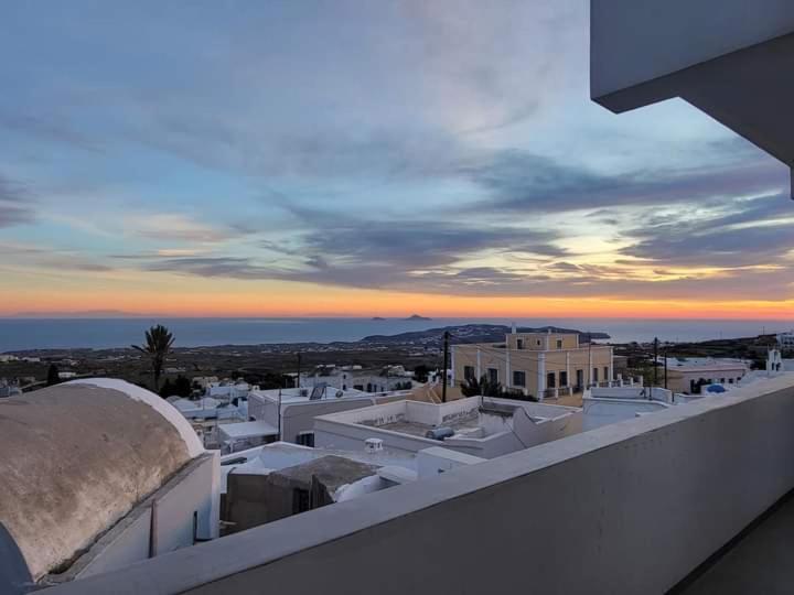Astivi Santorini Apartments Pyrgos Kallistis Exterior foto